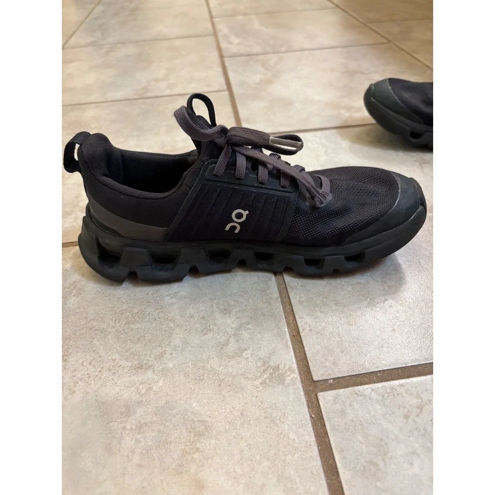 On Cloudpulse Kids Training Shoes Black Helion CloudTec Sneakers 6.5Y